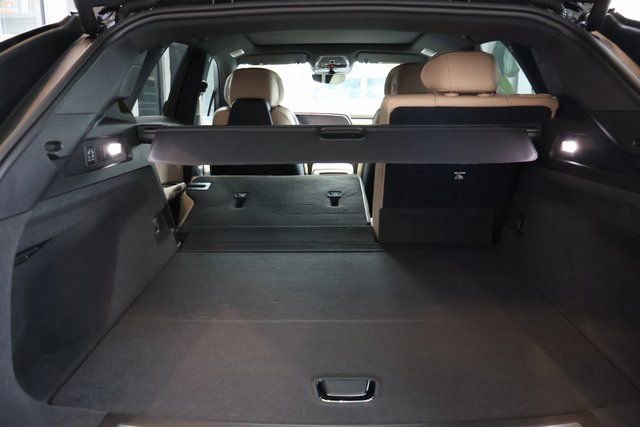 New 2026 Cadillac Lyriq V image 22