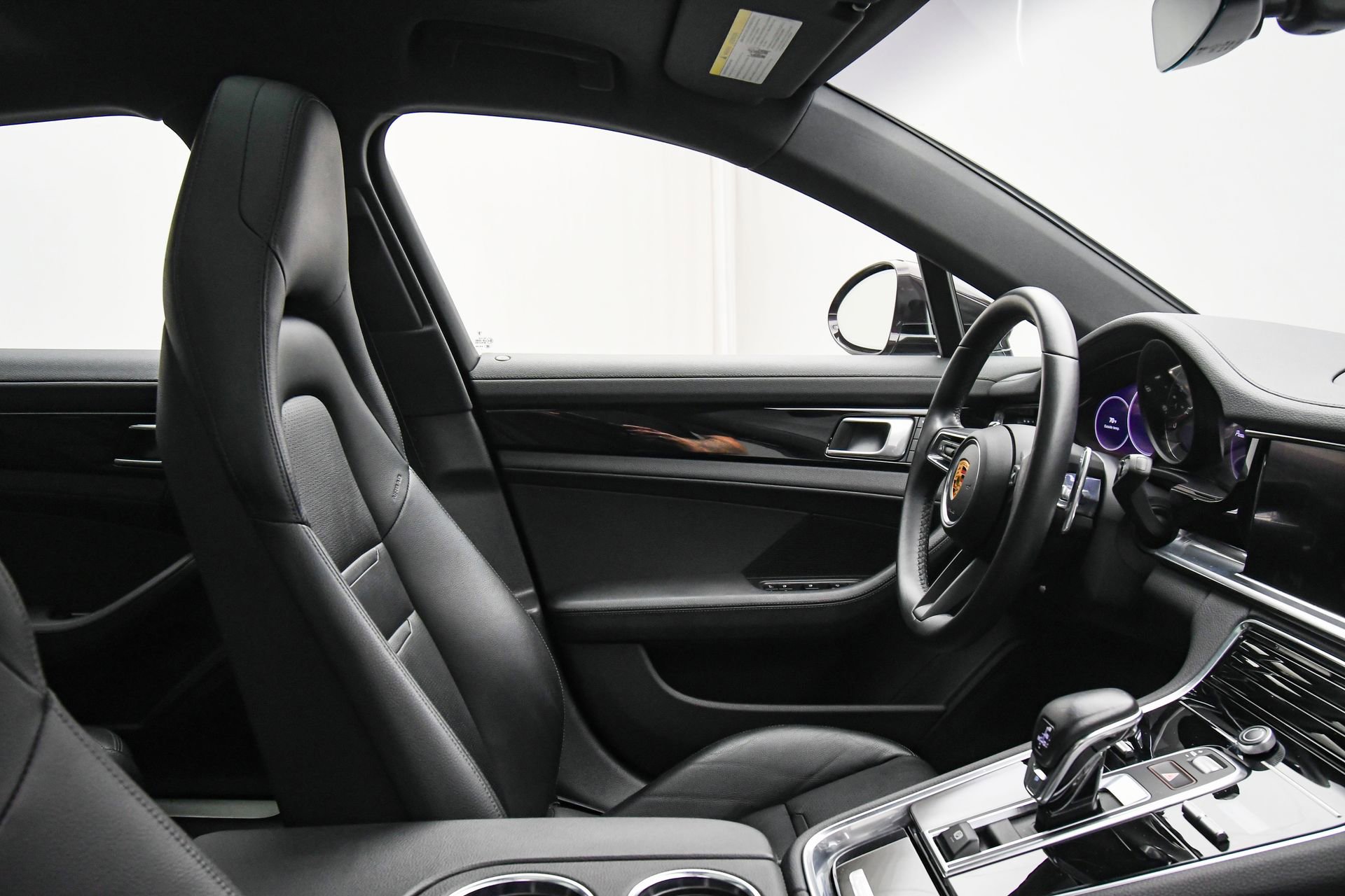 Used 2022 Porsche Panamera 4S image 48