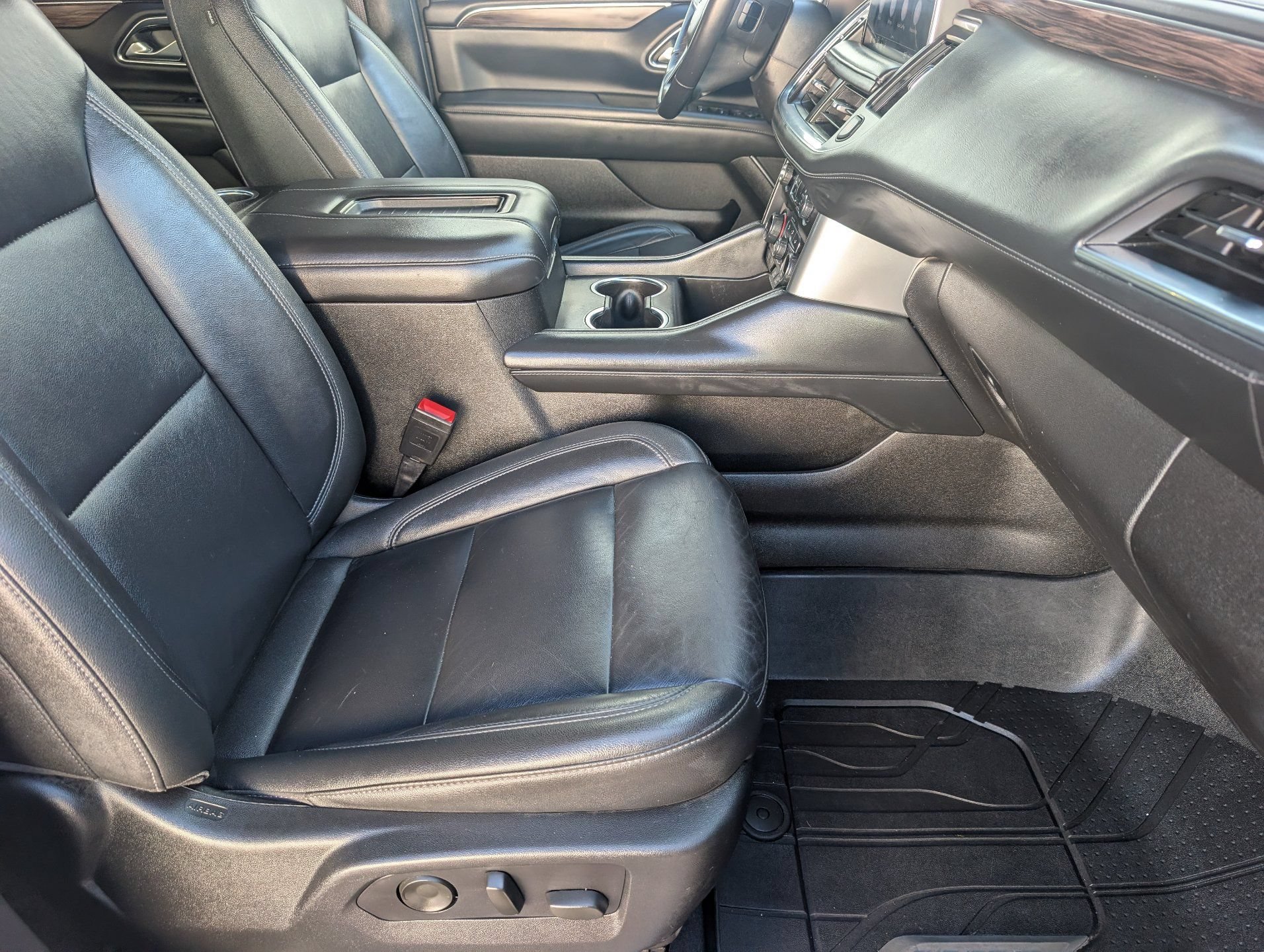 Certified 2021 Chevrolet Suburban Z71 w/ Rear Media and Nav Package AWD/4WD image 12