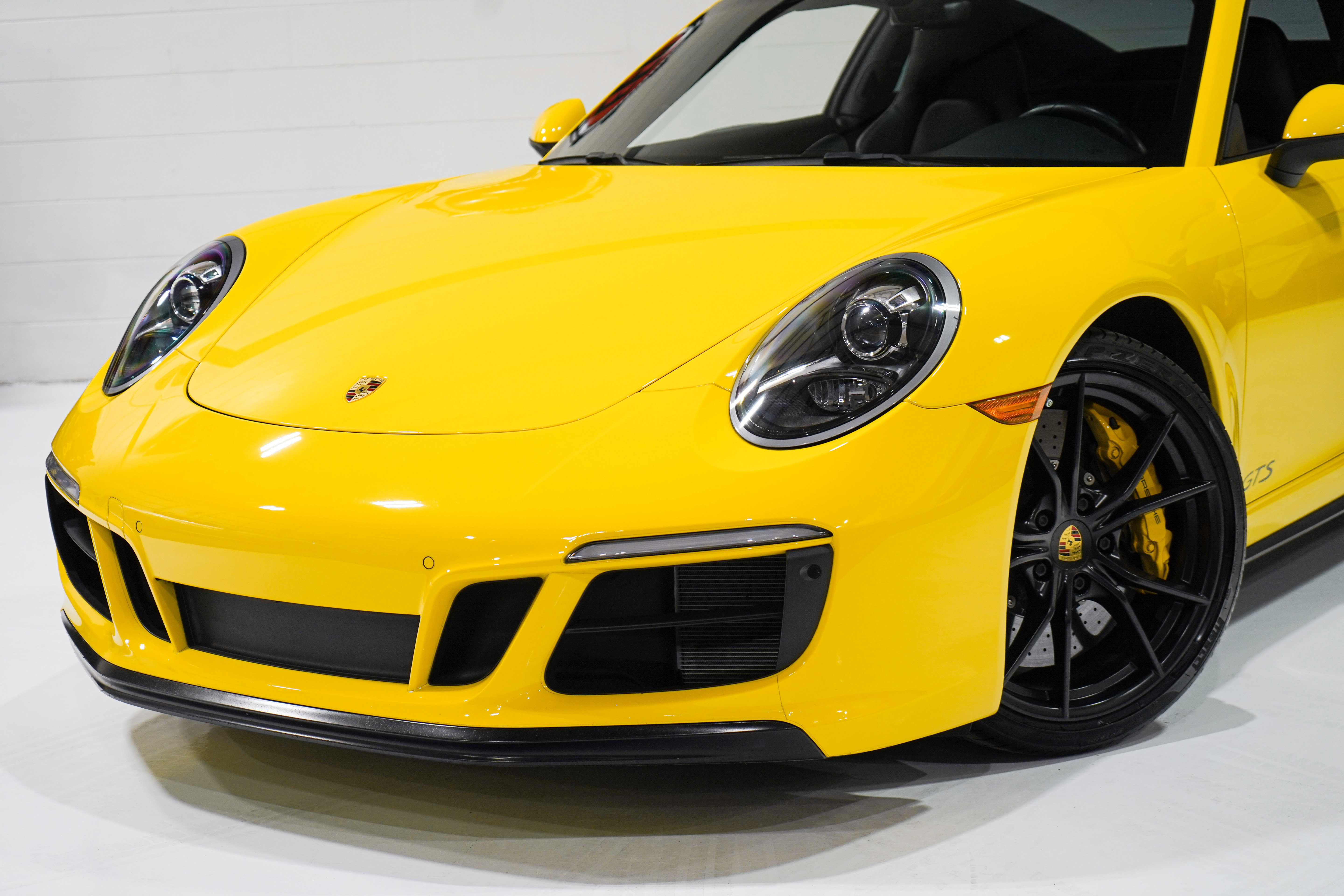 Used 2019 Porsche 911 Carrera GTS RWD image 31