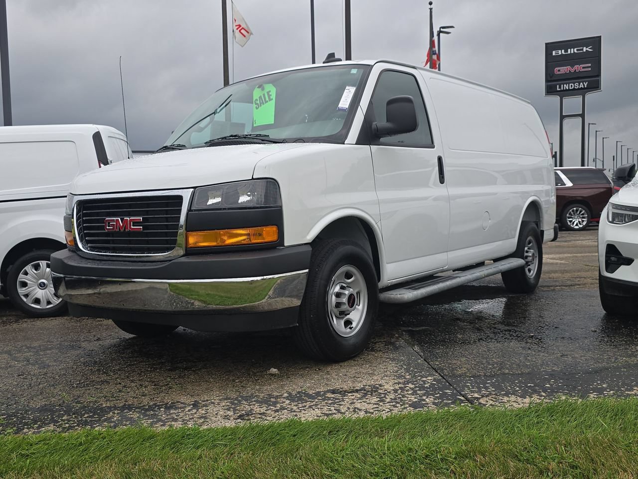 Certified 2025 GMC Savana 2500 w/ Driver Convenience Package RWD image 29