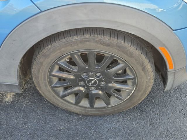 Used 2015 MINI Cooper 4-Door Hardtop image 10