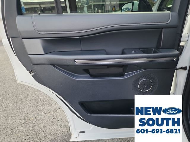Used 2024 Ford Expedition XLT image 29