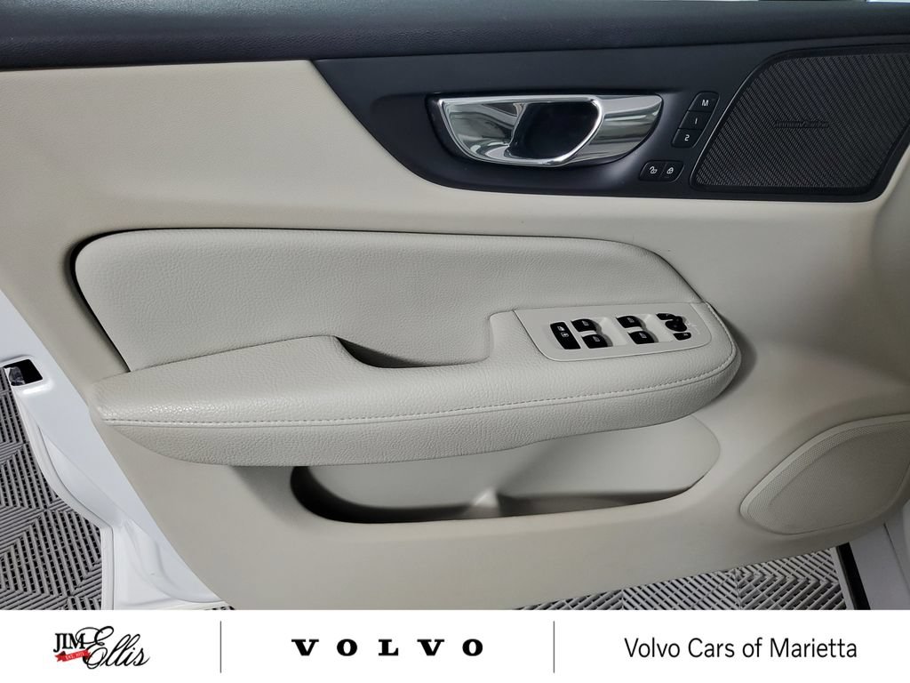 Used 2021 Volvo S60 T5 Momentum w/ Climate Package FWD image 19