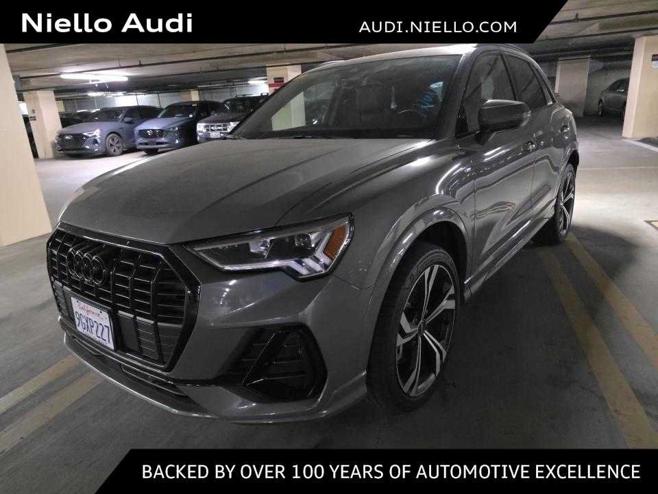 Used 2023 Audi Q3 2.0T Premium Plus w/ Premium Plus Package AWD/4WD image 1