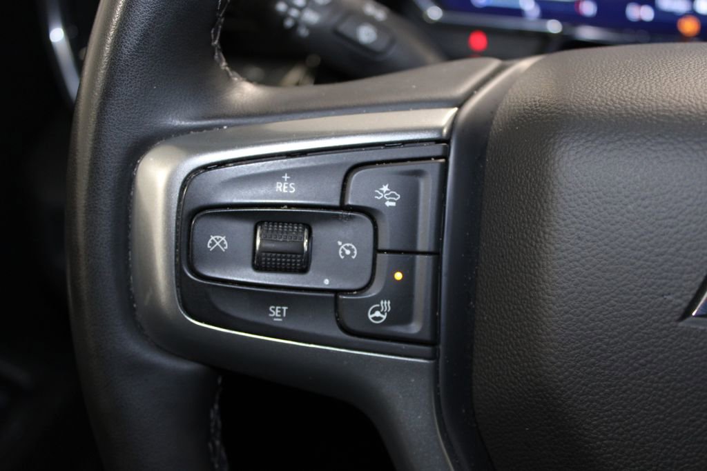 Used 2025 Chevrolet Silverado 1500 LT image 36