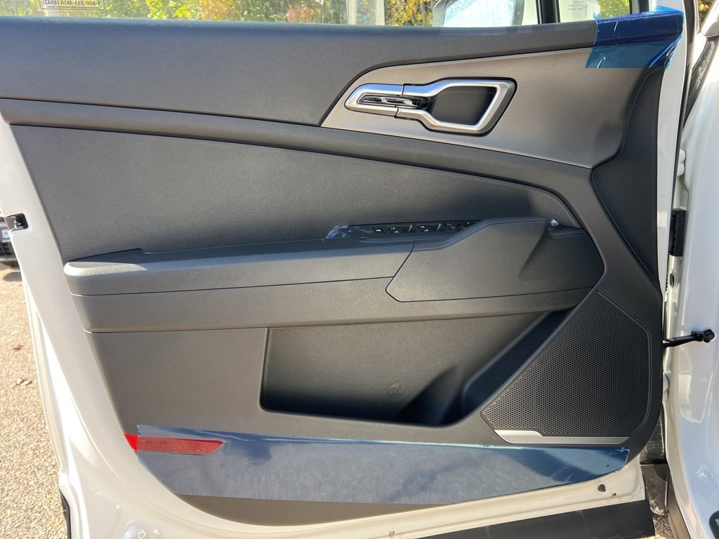 New 2026 Kia Sportage S image 7