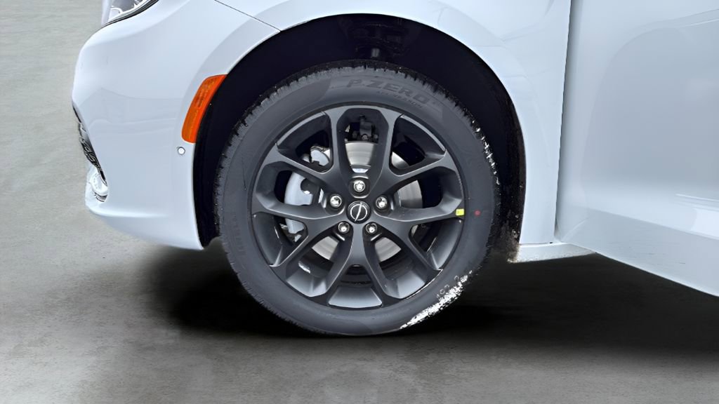 New 2026 Chrysler Pacifica Select image 9