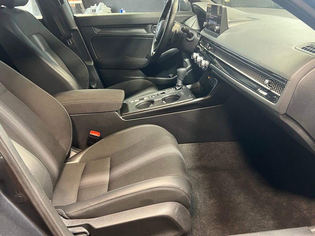 Used 2025 Honda Civic Sport image 21