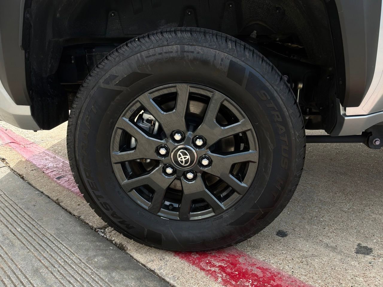 Used 2025 Toyota 4Runner SR5 RWD image 9