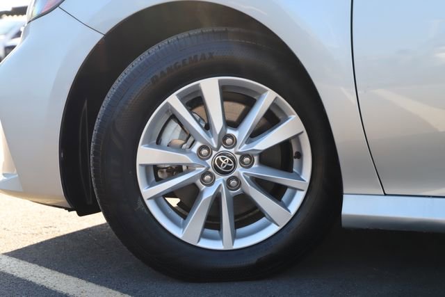 Used 2025 Toyota Camry LE FWD image 2