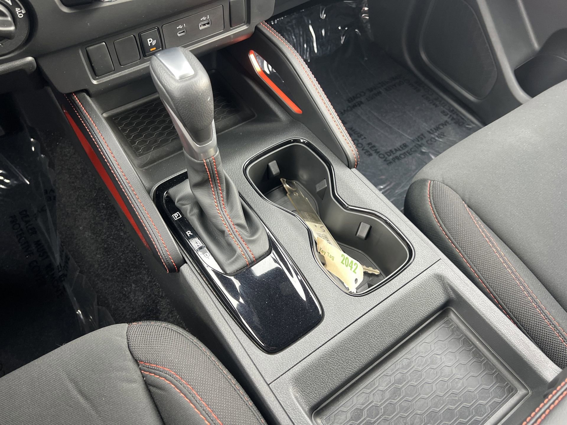 Used 2025 Nissan Frontier PRO-4X image 9