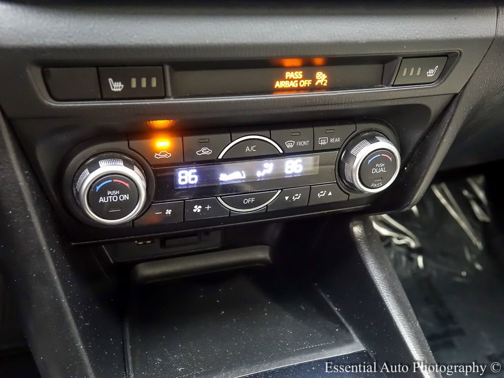 Used 2018 MAZDA MAZDA3 Grand Touring image 19