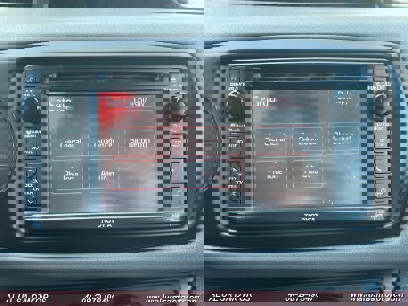 Used 2015 Toyota Yaris L image 24