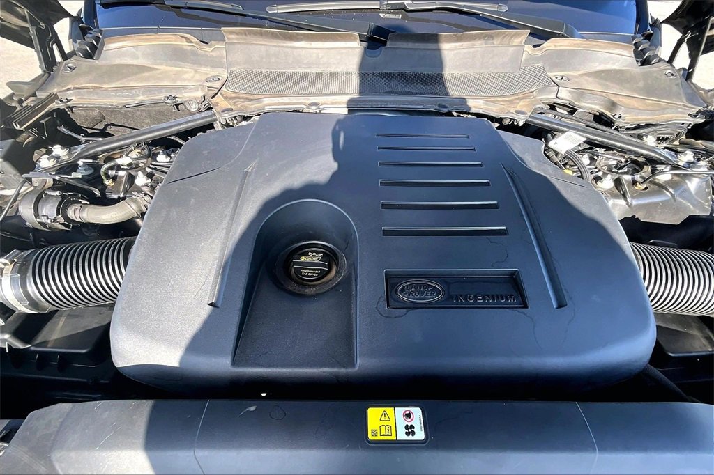 Used 2021 Land Rover Range Rover Sport HST image 9