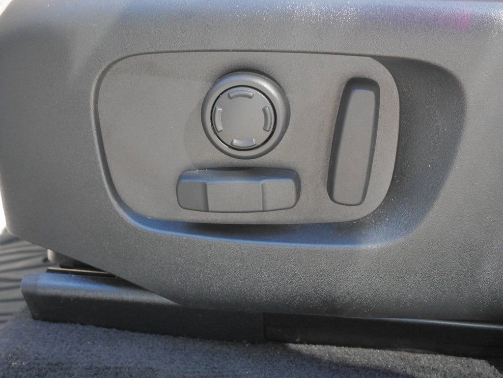 Used 2023 Land Rover Range Rover Velar S image 23