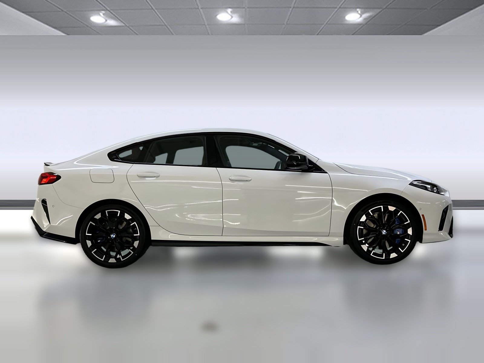Used 2026 BMW M235i xDrive w/ Technology Package AWD/4WD image 7