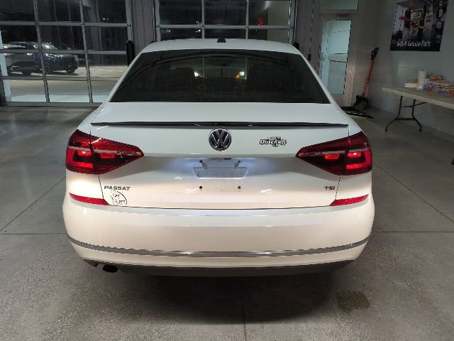 Used 2019 Volkswagen Passat 2.0T Wolfsburg FWD image 3