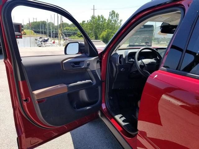 New 2025 Ford Bronco Sport Outer Banks w/ Sasquatch Outer Banks Package image 13