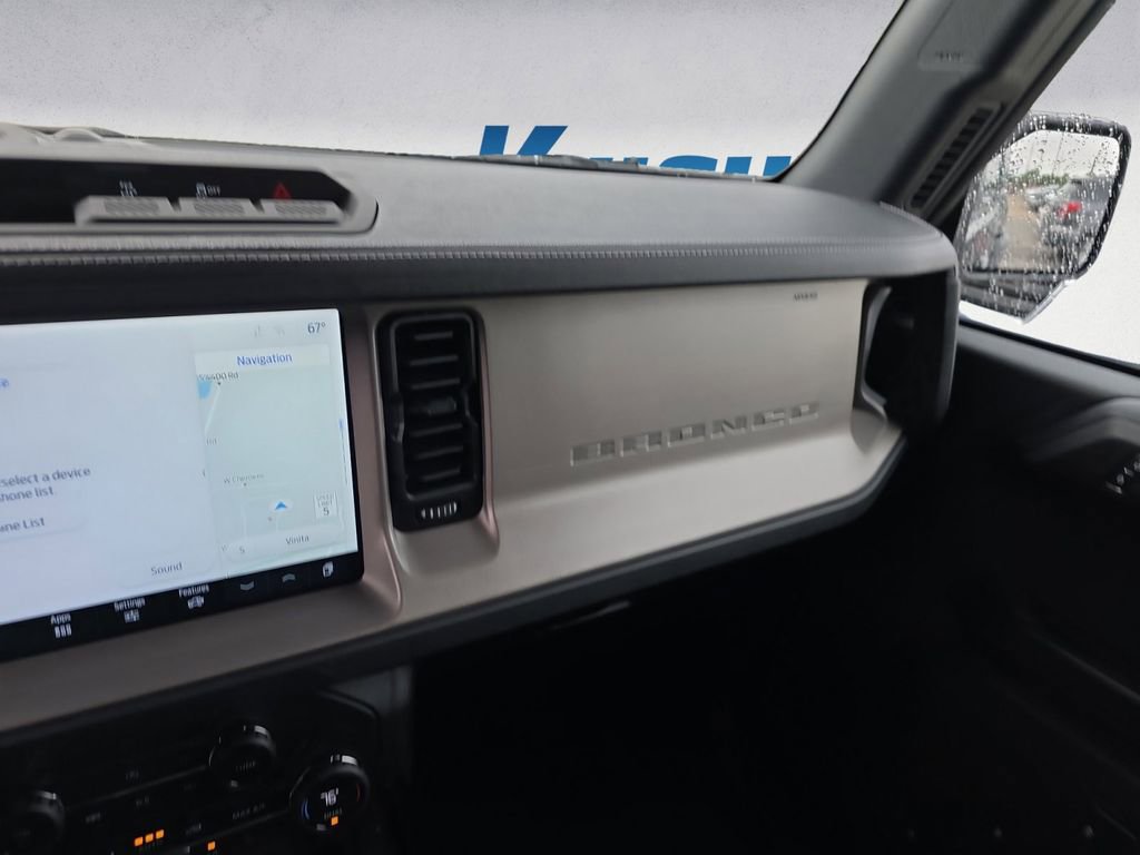 Used 2025 Ford Bronco Outer Banks AWD/4WD image 10