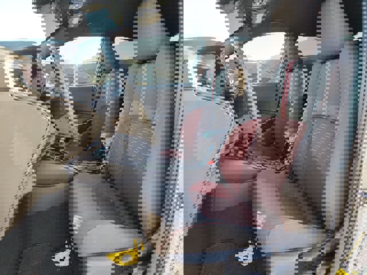 Certified 2025 Toyota Corolla SE image 15