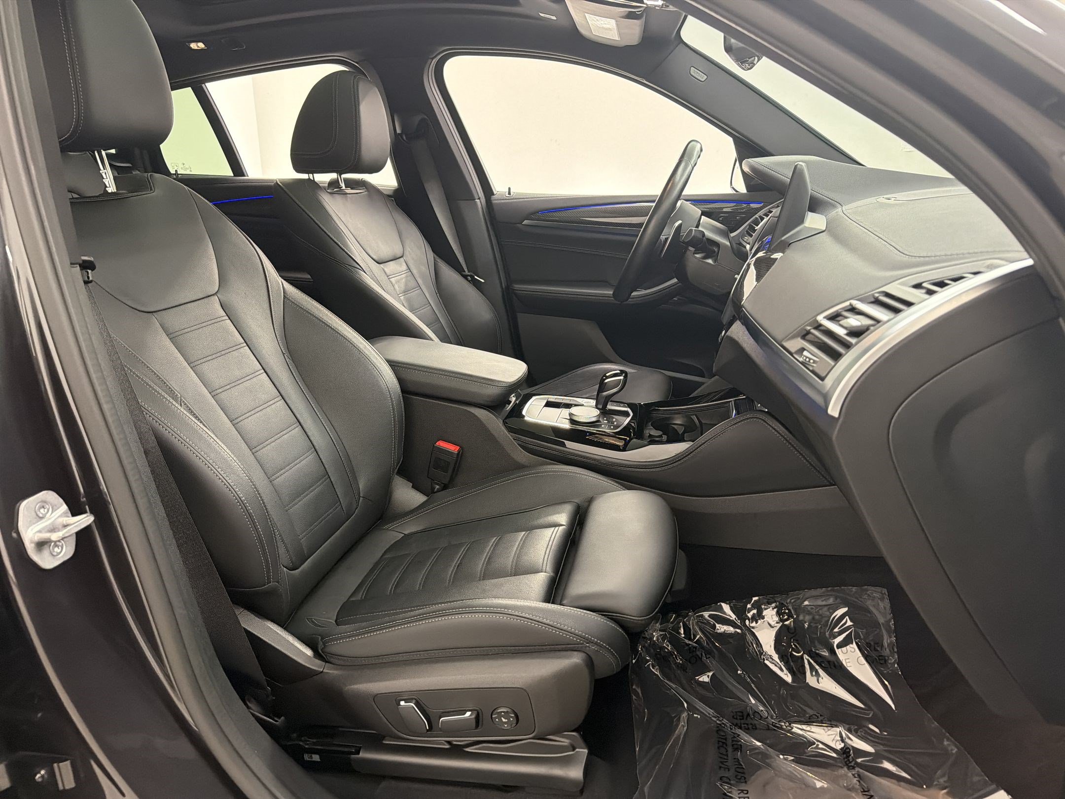 Certified 2024 BMW X4 M40i AWD/4WD image 25