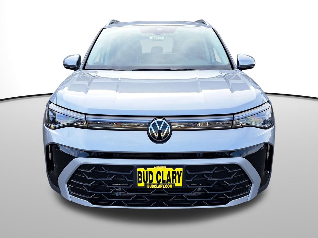 New 2025 Volkswagen Taos SEL image 2