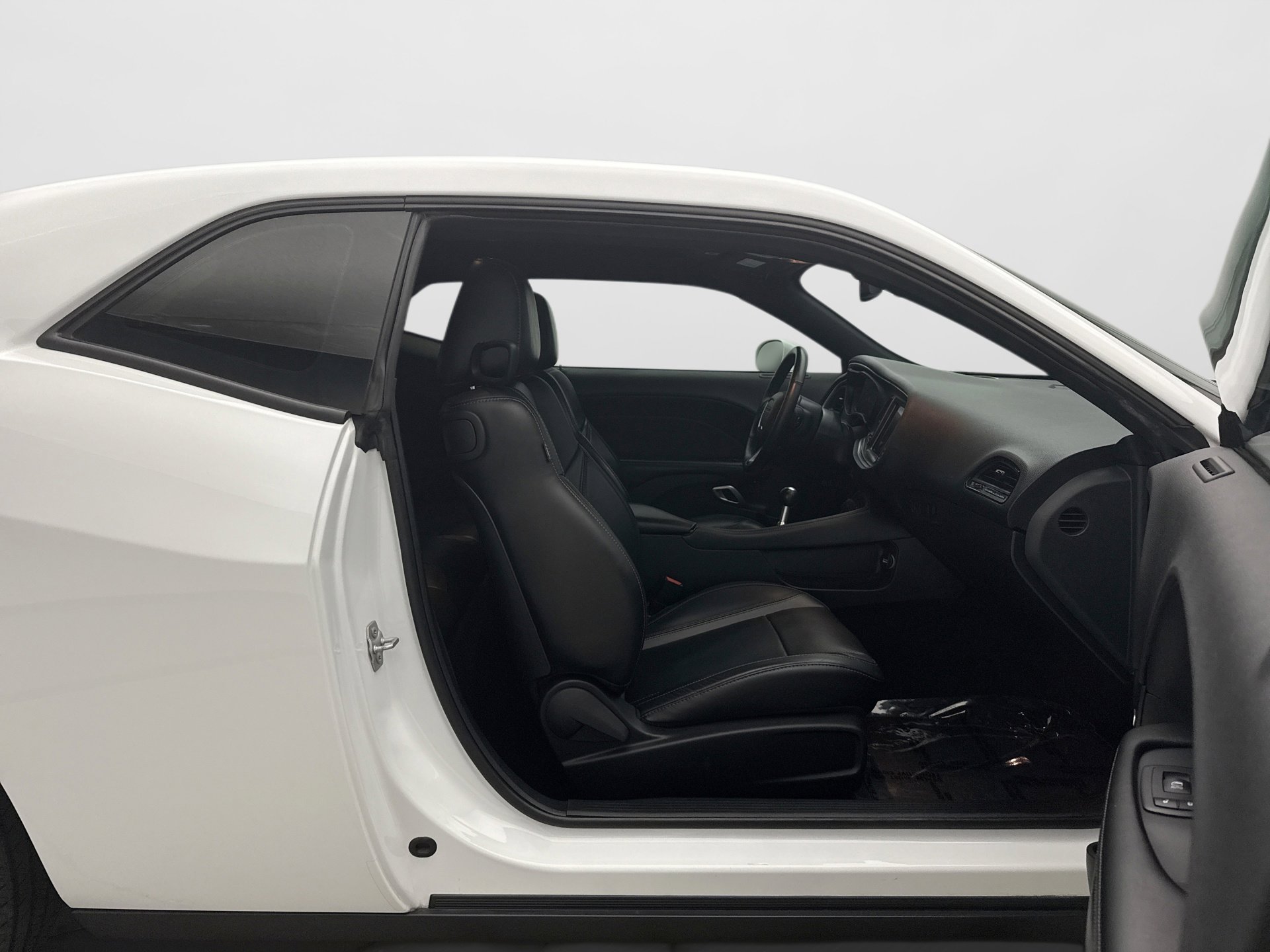 Used 2018 Dodge Challenger R/T Plus RWD image 17