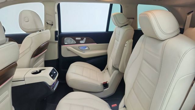 Used 2024 Mercedes-Benz GLS 450 4MATIC image 33