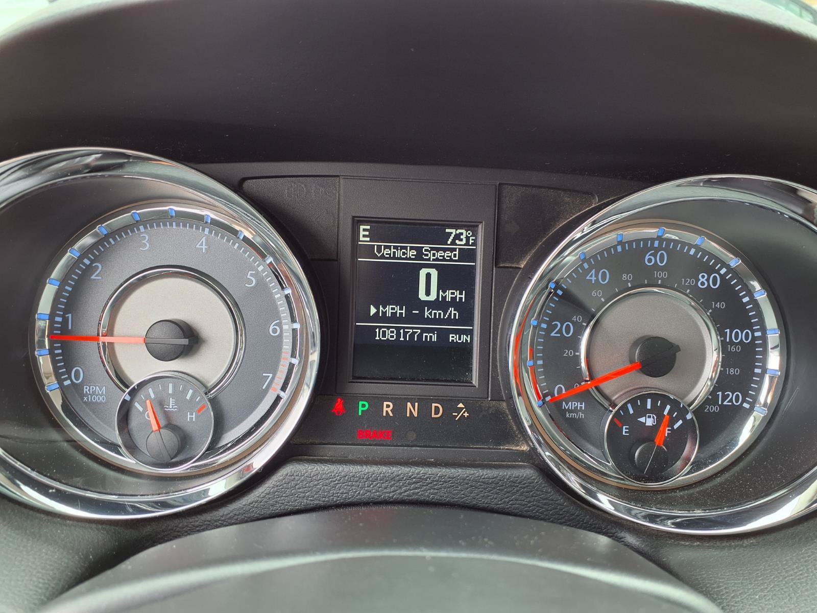 Used 2015 Chrysler Town & Country Touring-L w/ Driver Convenience Group FWD image 14