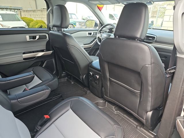 Used 2023 Ford Explorer XLT w/ Equipment Group 202A image 12