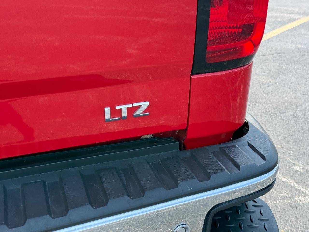 Used 2015 Chevrolet Silverado 1500 LTZ w/ LTZ Plus Package AWD/4WD image 6