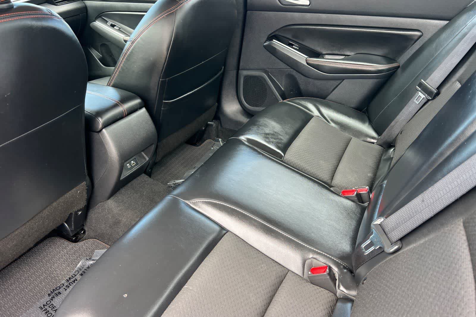 Used 2024 Nissan Altima 2.5 SR FWD image 5
