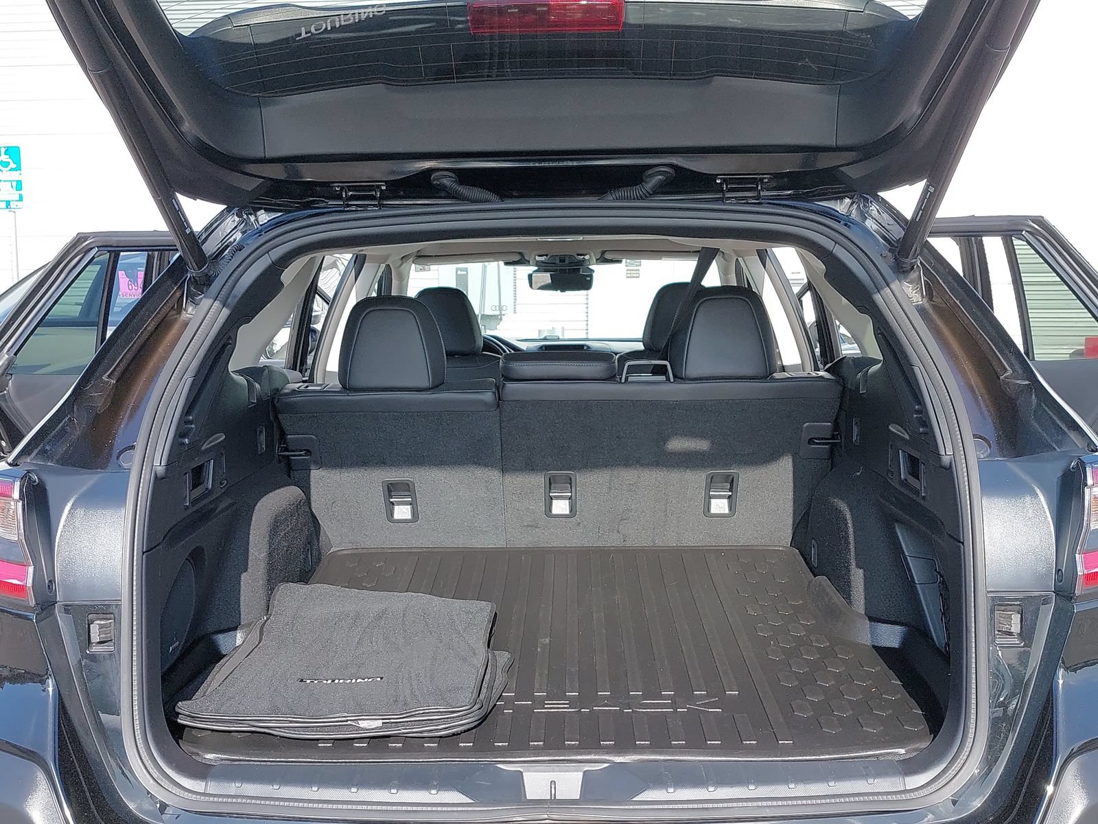 Used 2023 Subaru Outback Touring XT w/ Tech Package 2 AWD/4WD image 12