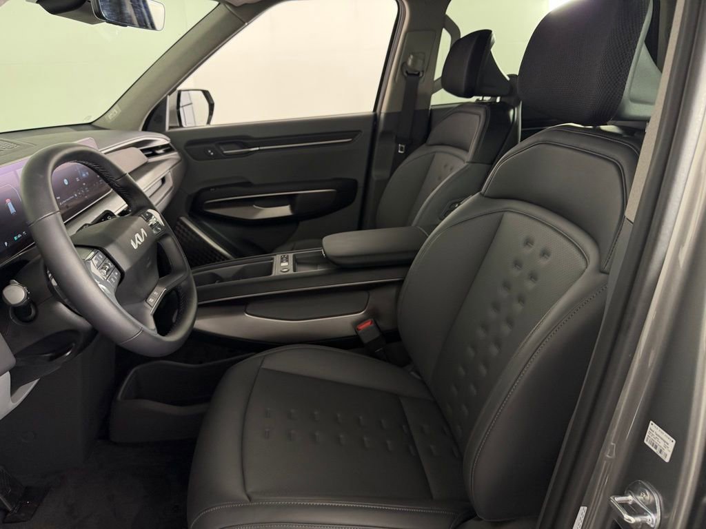 Used 2024 Kia EV9 Wind AWD/4WD image 23