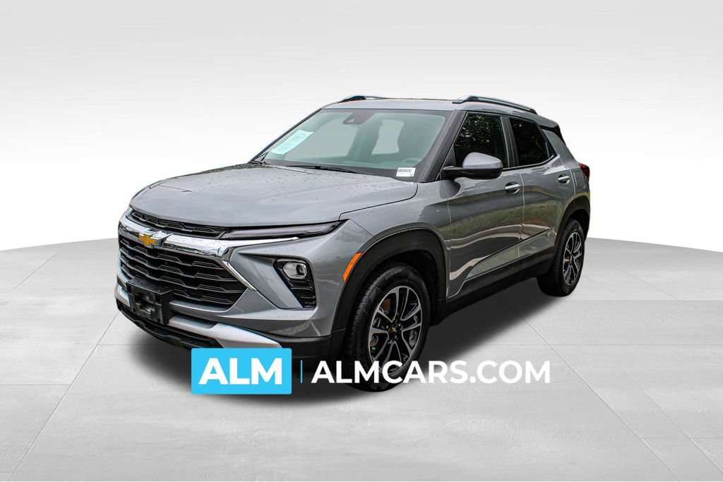 Used 2025 Chevrolet TrailBlazer LT FWD image 1
