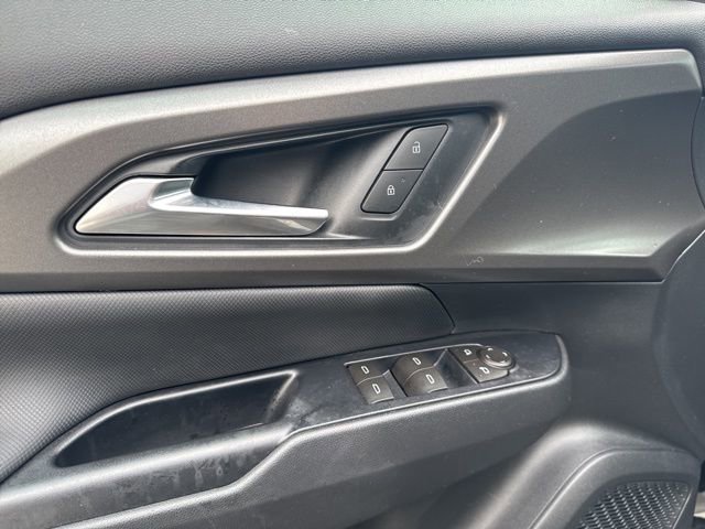 Used 2026 Chevrolet Equinox EV LT w/ Comfort Package image 11