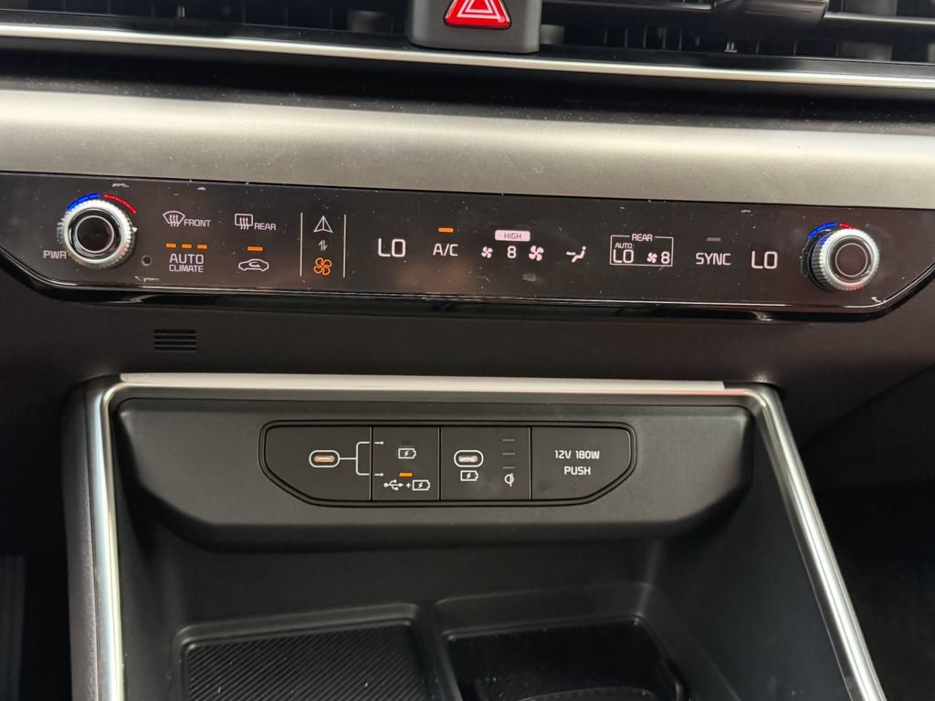 Certified 2026 Kia Carnival SX FWD image 29