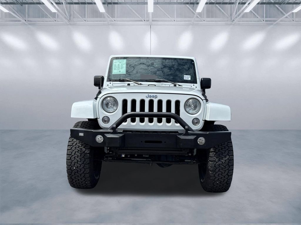 Used 2015 Jeep Wrangler Unlimited Rubicon w/ Dual Top Group AWD/4WD image 2