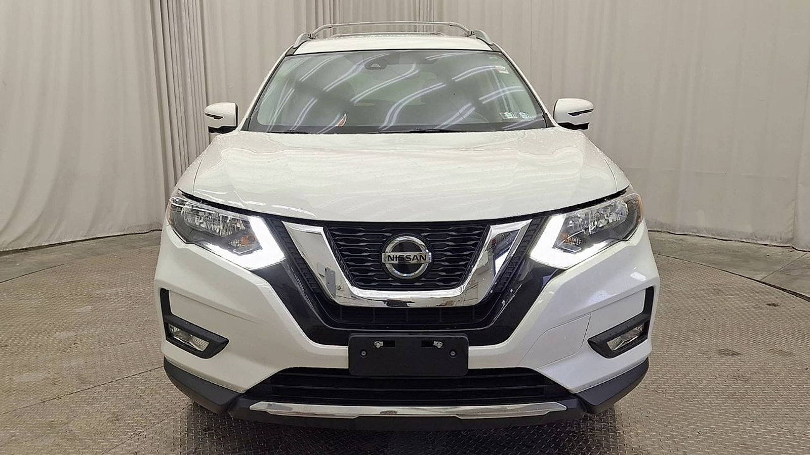 Used 2018 Nissan Rogue SL image 6