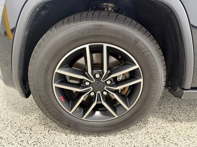 Used 2019 Jeep Grand Cherokee Trailhawk w/ Trailhawk Luxury Group AWD/4WD image 34
