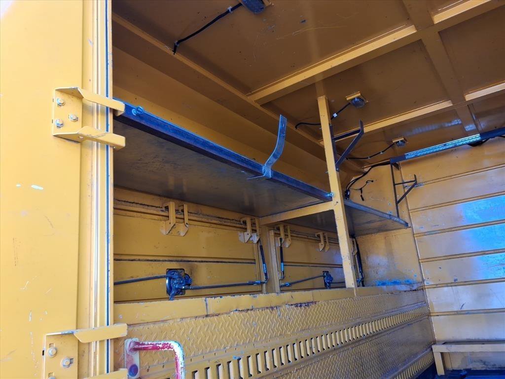 Used 2018 RAM 5500 Tradesman w/ Power & Remote Entry Group image 15