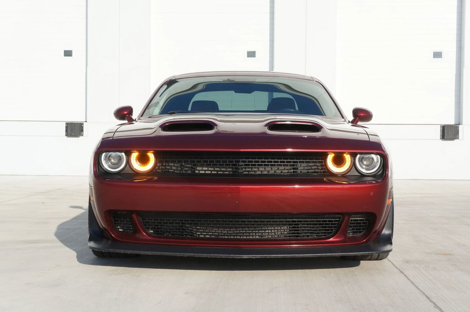 Used 2019 Dodge Challenger SRT Hellcat image 3