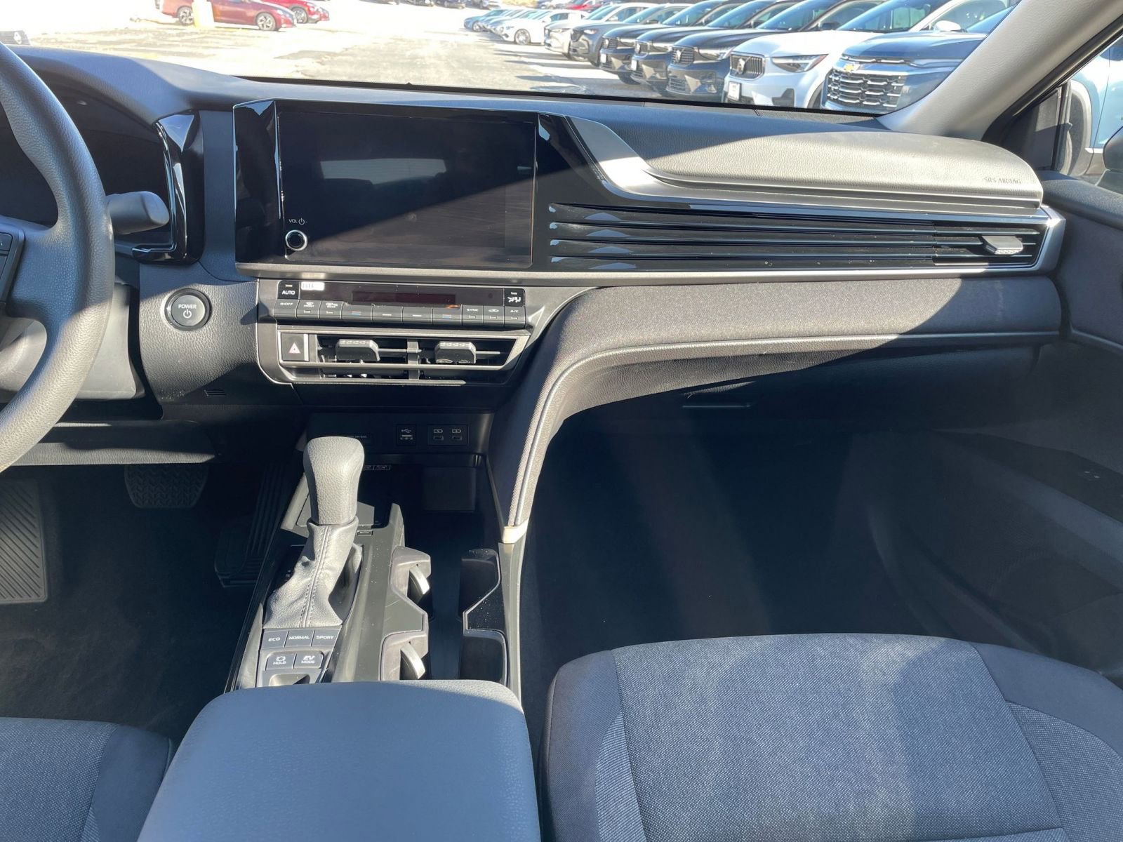 Used 2025 Toyota Camry LE image 34