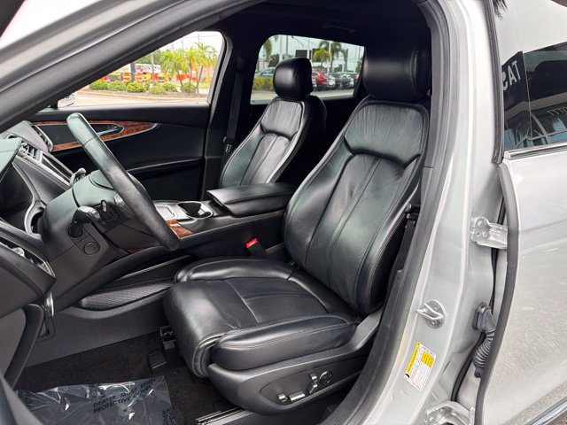 Used 2018 Lincoln MKX Reserve w/ Driver Assistance Package FWD image 11