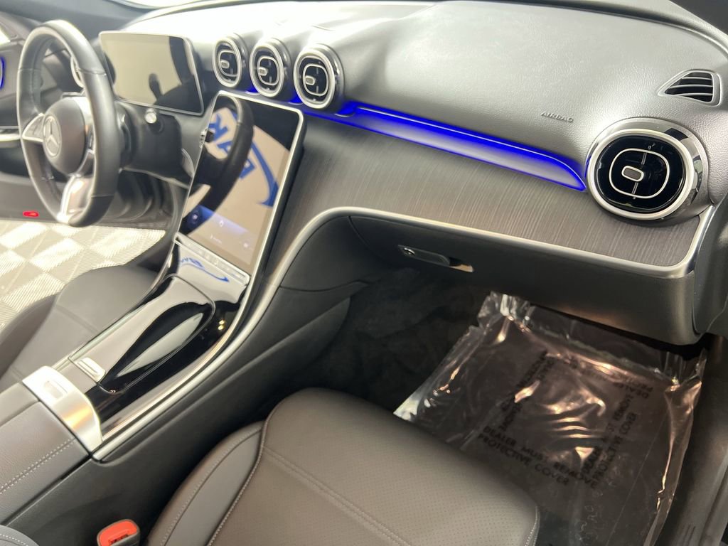 Used 2025 Mercedes-Benz C 300 4MATIC Sedan image 28