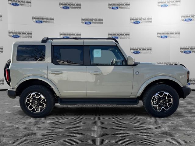 New 2025 Ford Bronco Outer Banks image 6