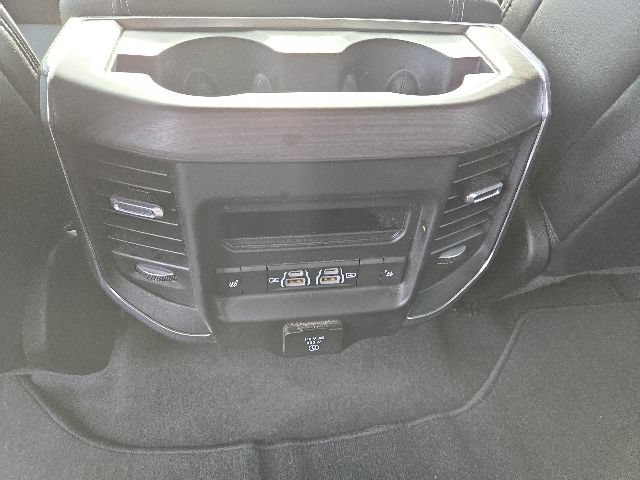 Used 2025 RAM 1500 Laramie AWD/4WD image 7