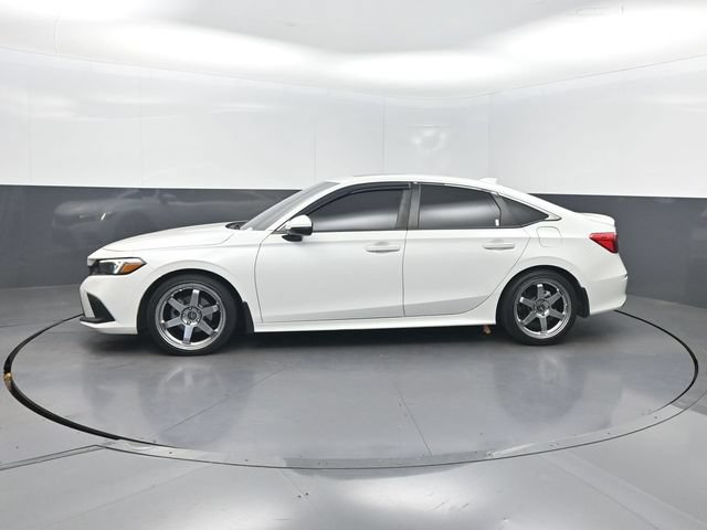 Used 2023 Honda Civic Touring image 3