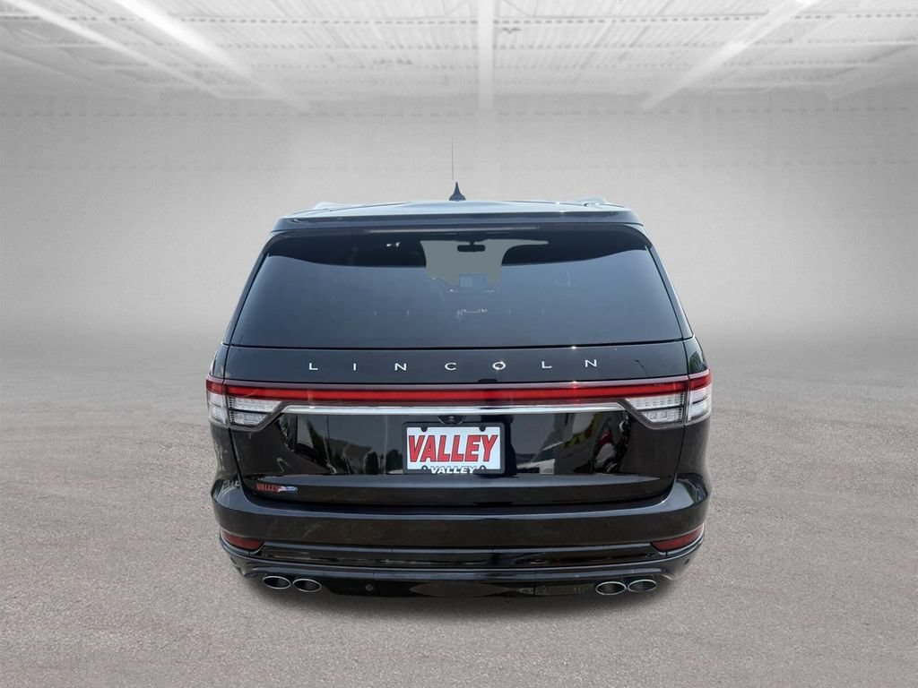 Used 2022 Lincoln Aviator Grand Touring w/ Equipment Group 301A AWD/4WD image 6